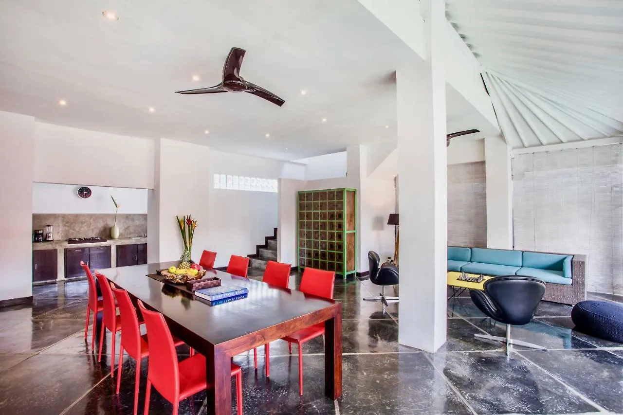 Villa Julia | Heart Of Seminyak | 350M Beach